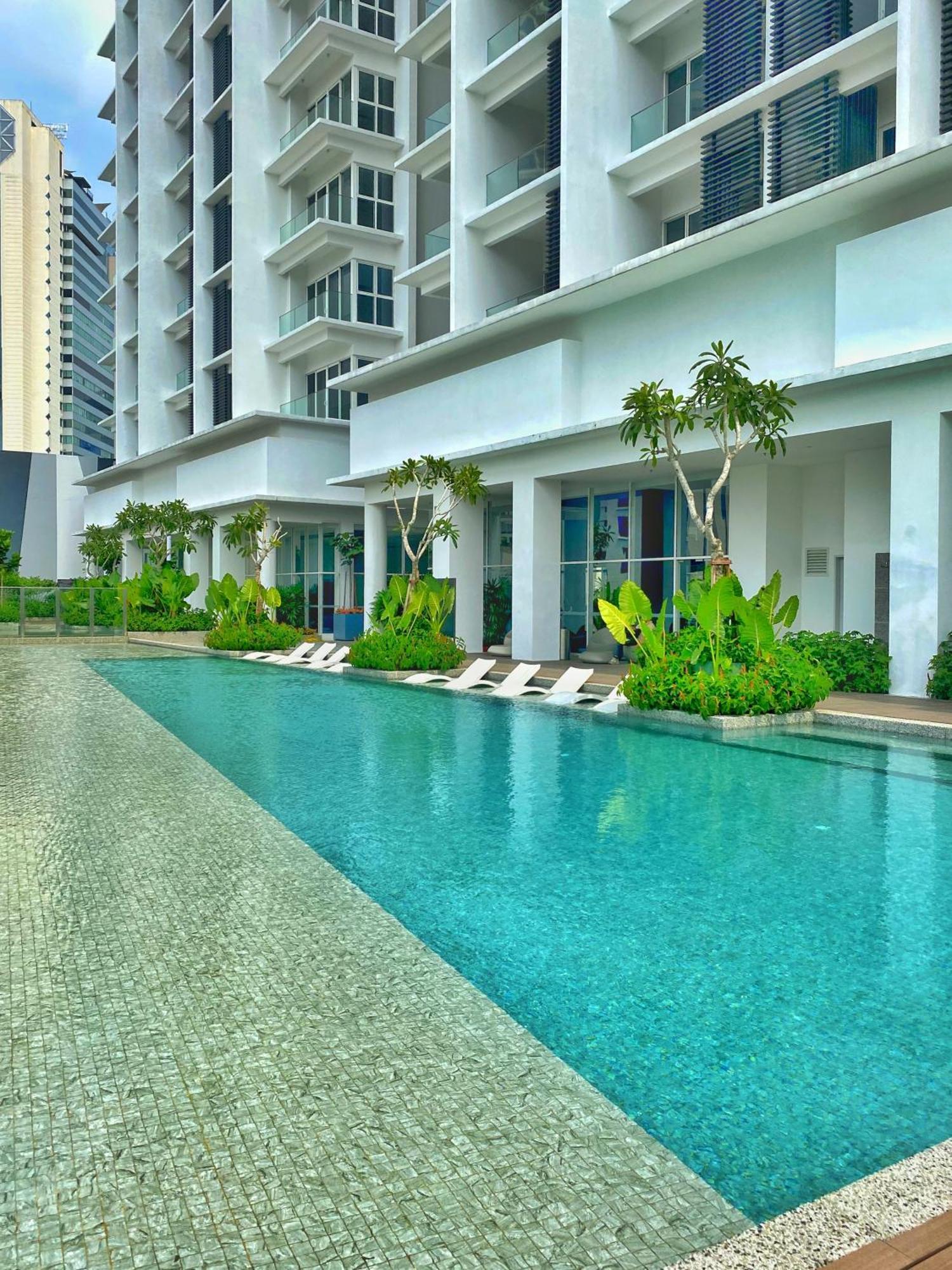 Apartment Lila Quill Klcc