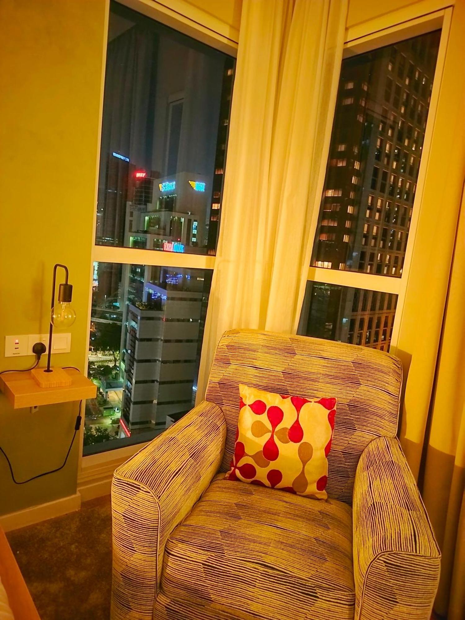 Lila Quill Klcc *